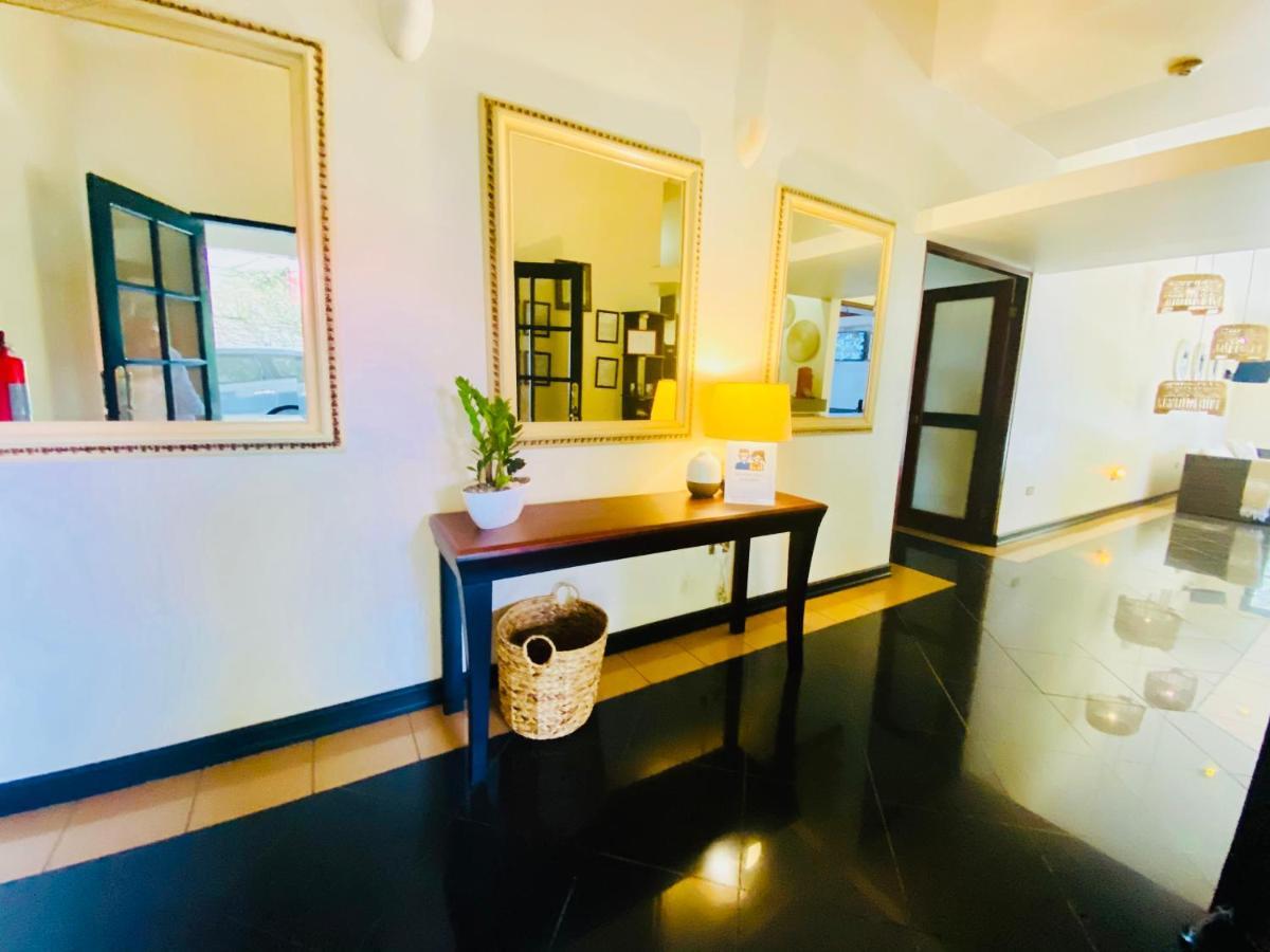 Hotel Mango Airport Rio Segundo Ngoại thất bức ảnh
